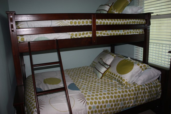 Bunk Room with Door, Twin/Full Bunk and 26" HDTV with DVD Player